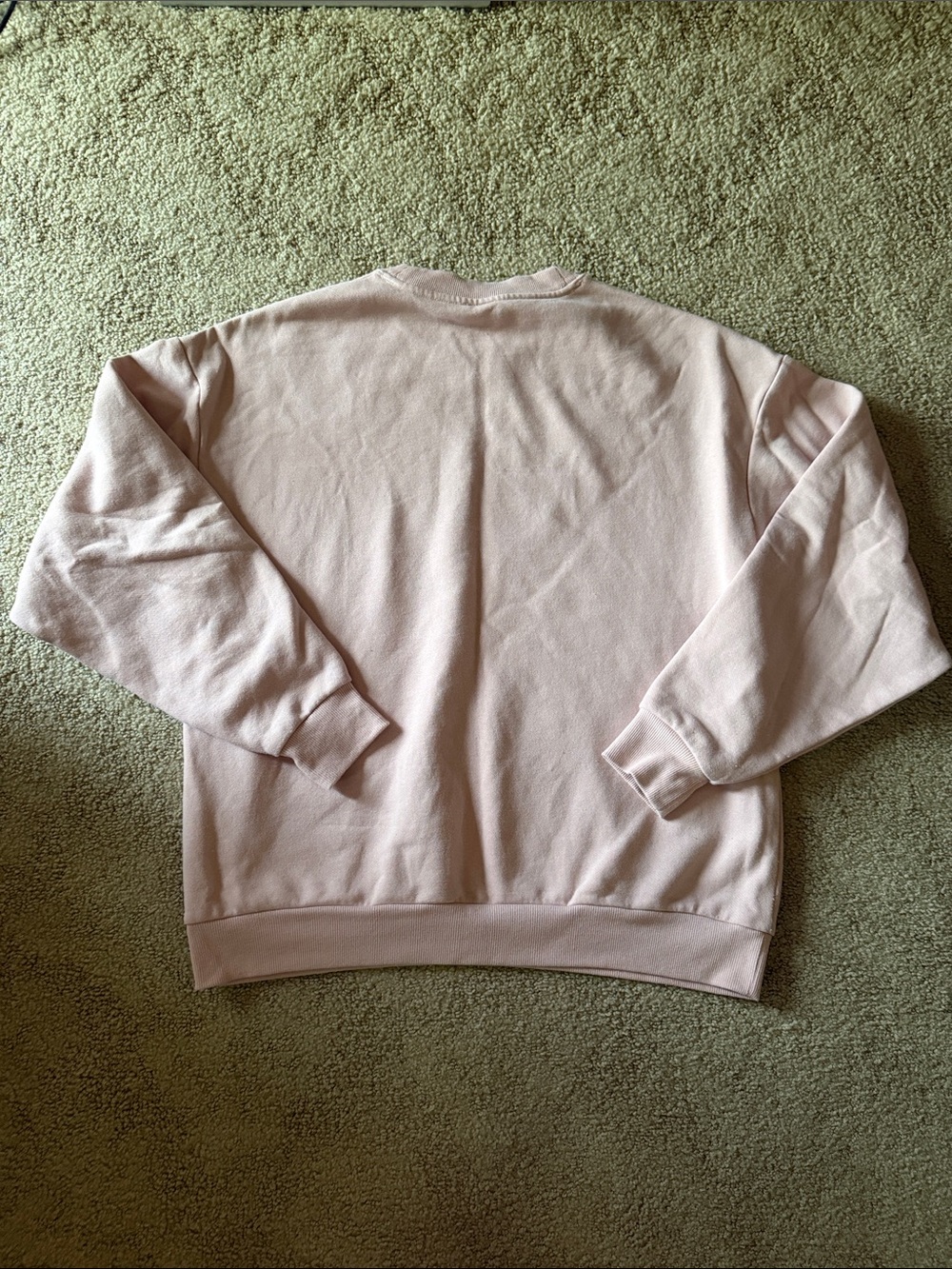 ALO Yoga Accolade Crewneck Sweatshirt in Pink Quartz - Picture 5 of 5